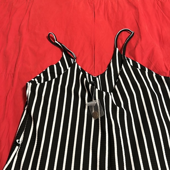 Jumpsuit - Picture 5 of 6